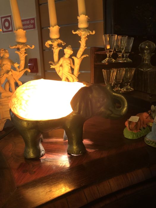 Candeeiro elefante