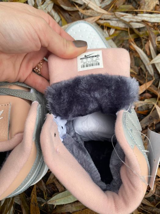 Зимові кросівки найк хутро