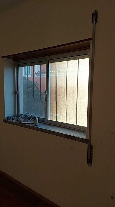 Janelas de alumínio C1.5mt .x A1.00mt  Portas janelas A2mt x1.5mtC