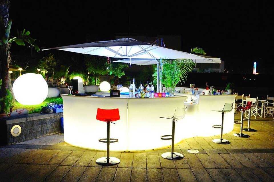 Mobiliario com iluminação rgb