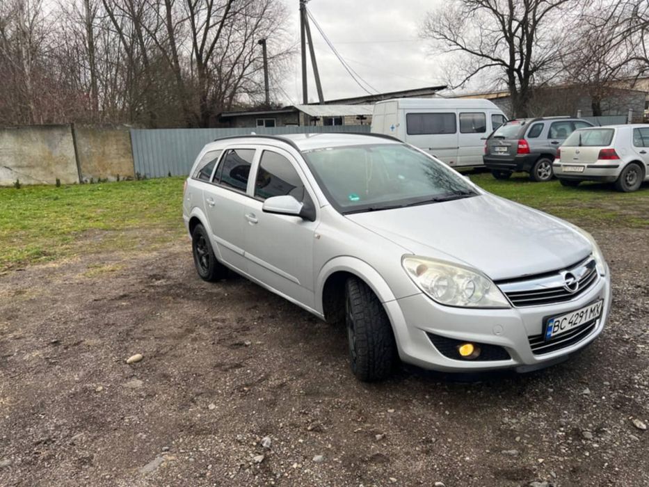 Опель астра h 2009 r .1.7
