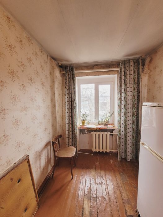 3-х комн. квартира СевГОК,  всё рядом, не угловая, двухсторонняя, - More