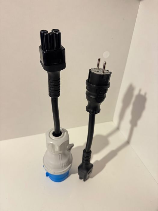 Зарядний Адаптер Рівіан 32a адаптер переходнік 32а 7квт Rivian