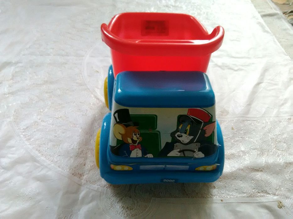 Детская машинка самосвал