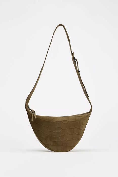 Zamszowa torebka listonoszka z efektem skory krokodyla Zara