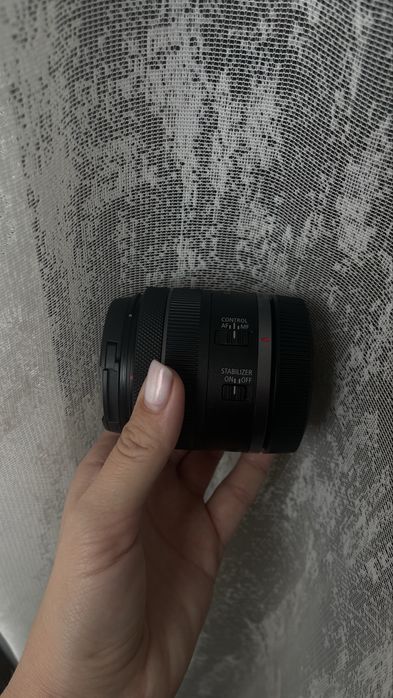 Обʼєктив canon 24-50 на беззеркальну камеру