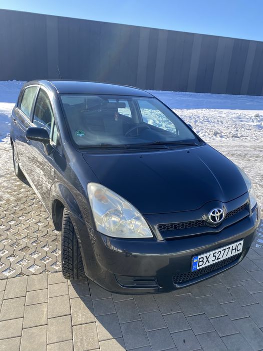 Toyota Corolla Verso 2005 | 1.6 бензин | 5 місць | 228 тис.км