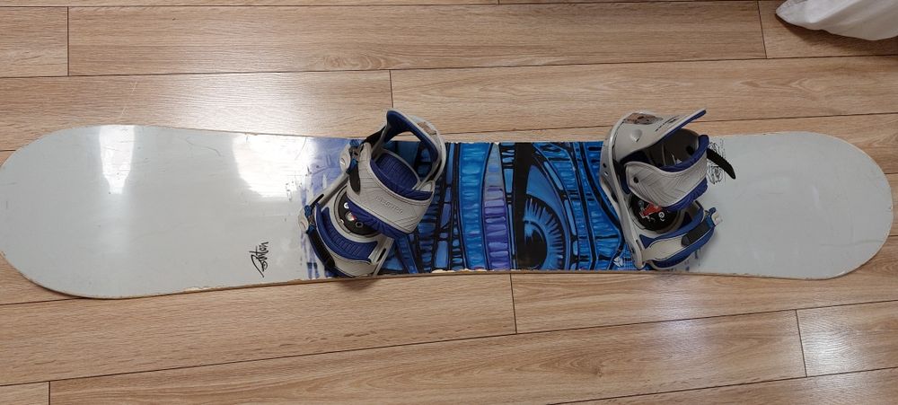 Deska snowboardowa Burton Balance  157 cm z zapięciem