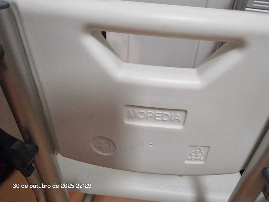 Cadeira ortopédica para banho