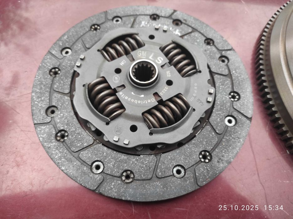 Комплект сцепления ,,SACHS,, на Опель Астру Зафиру с мотором Z16XER