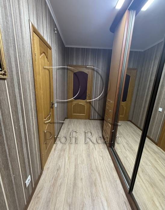 Продаж 1 кімн. квартири вулиця Саперно-Слобідська 24