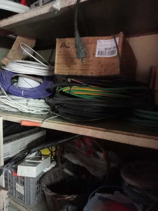 Diversas ferramentas por cessaçao de atividade