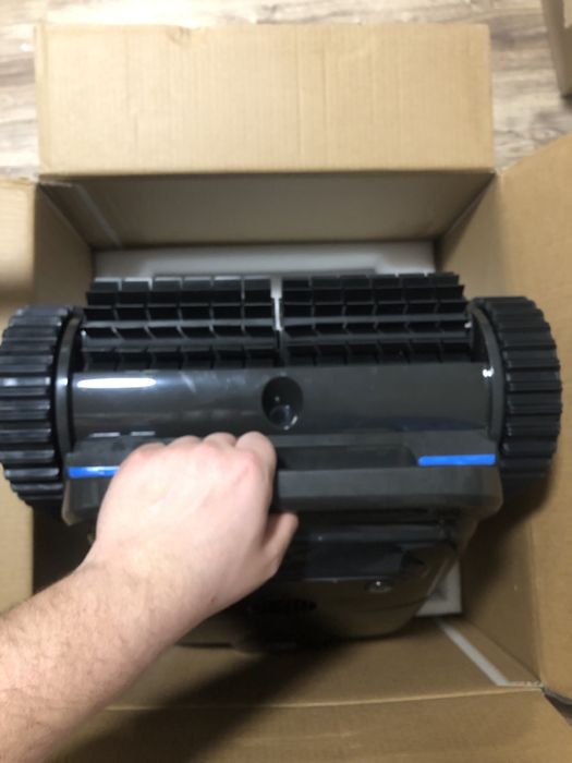 Robot sprzatajacy czyszczacy basenowy pool cleaner y50s