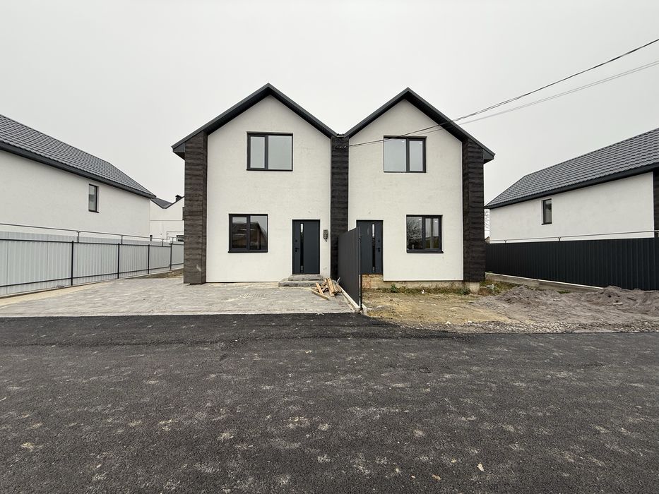 Продаж дуплекса з ремонтом