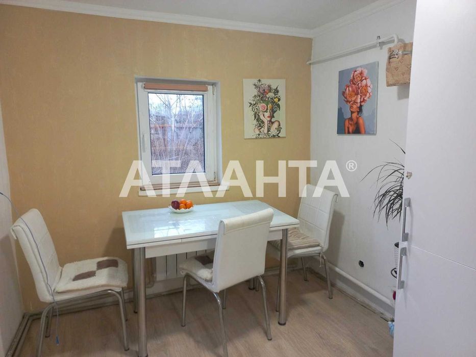 Капитальный зимний дом с мебелью и техникой. Одесская прописка