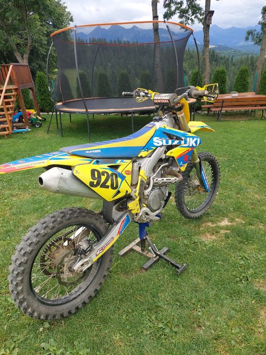 Cross Suzuki 2017
