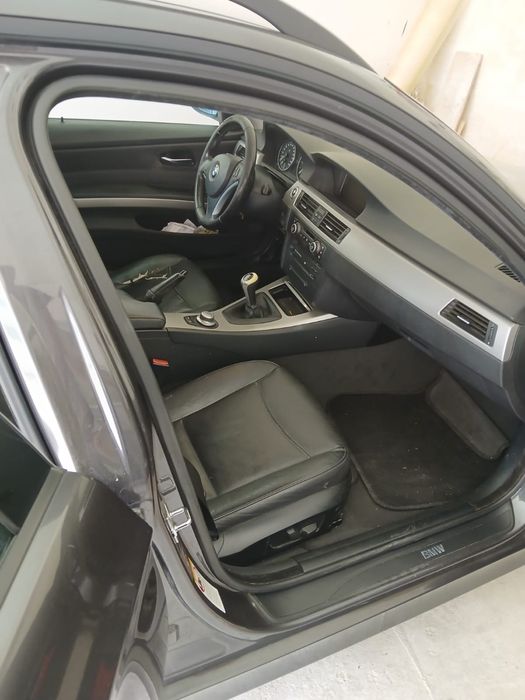Vendo BMW 320I Touring