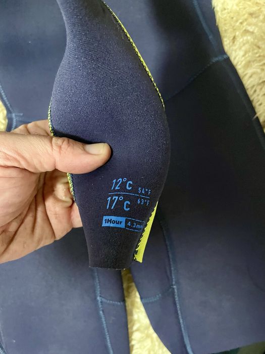 Fato Surf 8 anos olaian impecavel