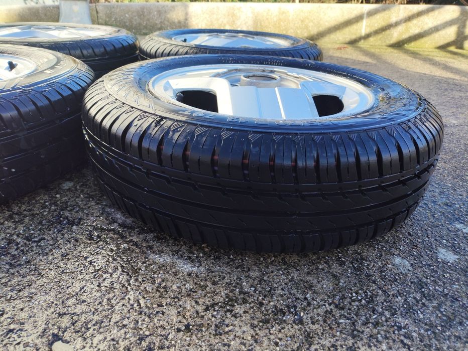 Jantes 13 Opel corsa B, pneus muito bom estado 165/70 R13