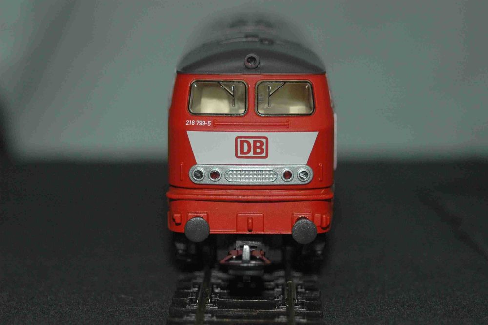 Locomotiva Diesel BR-218 (DB) PIKO HO