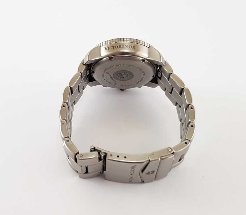 Szwajcarski zegarek VICTORINOX - V7-12 CHRONO SUB - śr. koperty 38 mm