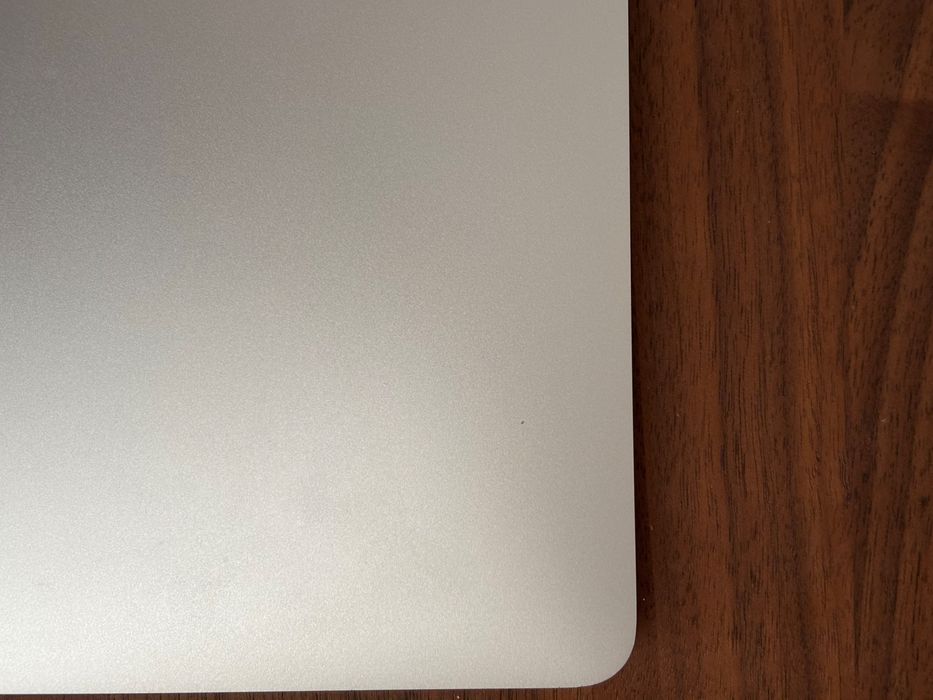 MacBook Pro 13 2018 (Touchbar, i5 quad-core, 16GB Ram, 256 SSD)
