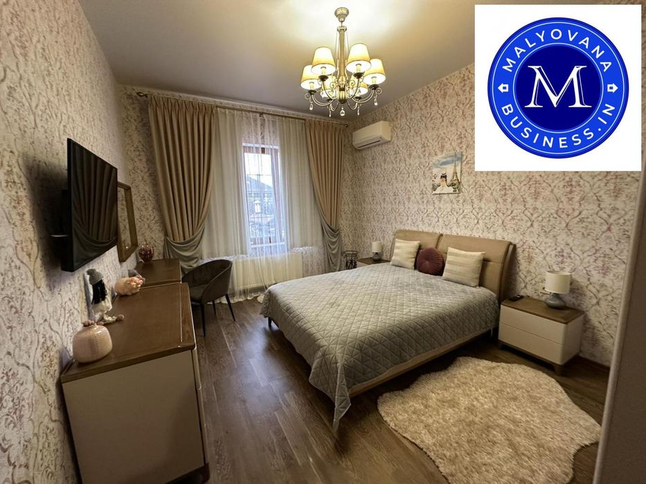 Совіньйон: 2 поверхи, 205 м², гараж, меблі, готовий до заселення!
