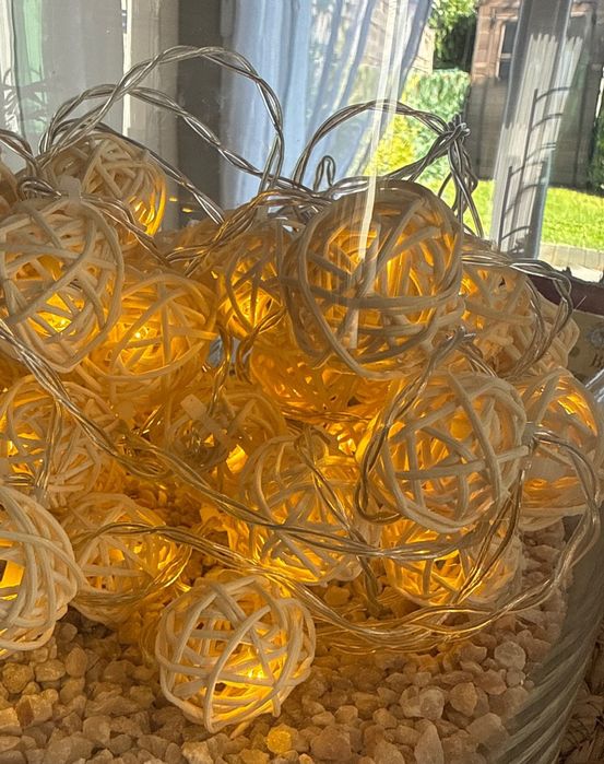 Гірлянда з ротангу великі плетені кульки