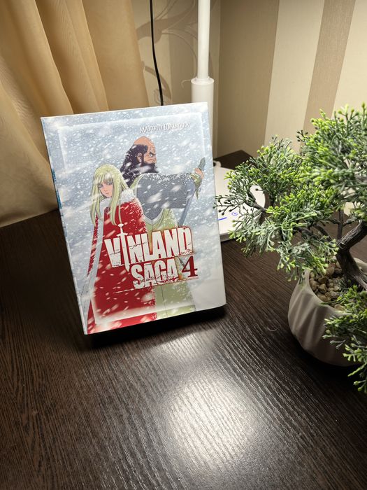 Книга-манга «Vinland Saga» 1-5 томів Макото Юкімура б/у