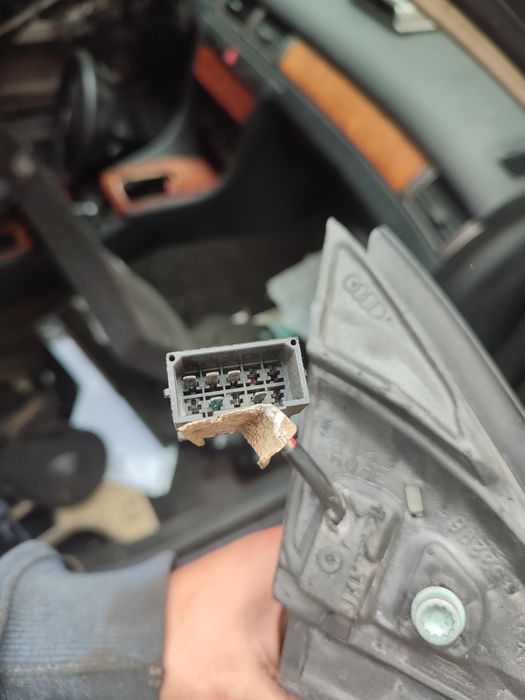 Зеркала на Audi A6C5