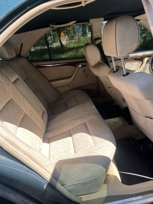 По запчастинам Mercedes c180 w202