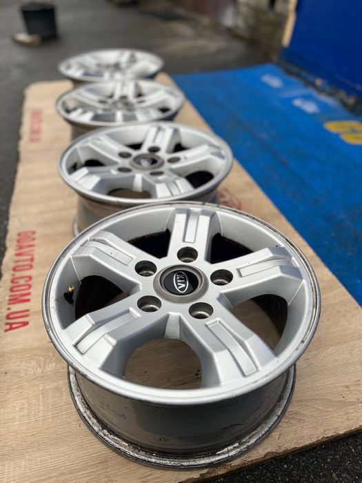 Goauto диски Kia Sorento 5/139,7 r16 et45 7j dia95,3 як нові також уаз