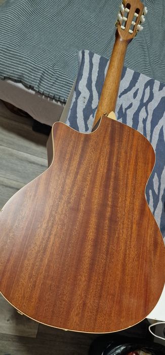 Gitara Luna HEN 02 NYL