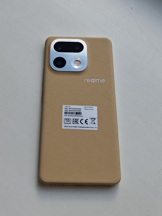 Realme 16 Pro Plus Global 8/256 Snapdragon 7 Gen 4 7000 мАг зарядка 80W 200мп основна перископ 50мп 8мп ширококутна оптична стабілізація IP69