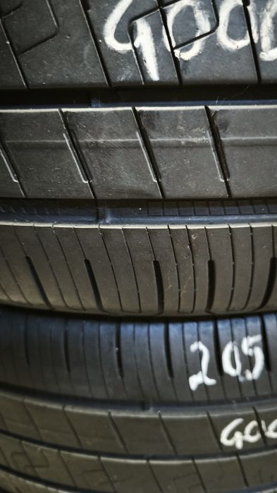 Pneus 205/50/19 Goodyear