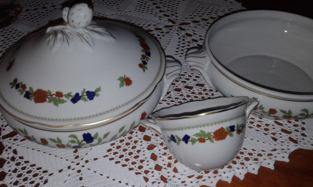 Complete Coimbra Dinner Service427751987689574402
