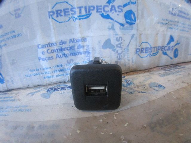 Módulo USB / AUX / IPOD SUZUKI Celerio (LF)