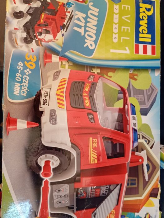 Revell wóz strażacki klocki do złożenia skręcenia