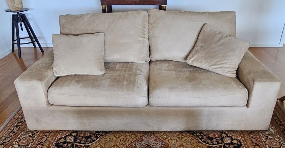 Sofa em tecido " alcantara" bege 190cmx97cm