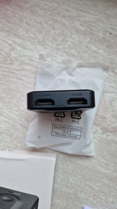 UGREEN HDMI Switch 4K 60Hz двонаправлений перемикач сплітер PS5 MacBook новий