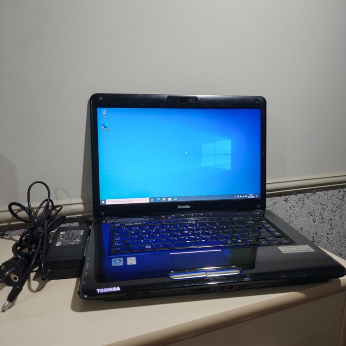 Laptop Toshiba A350 120GB SSD 4GB RAM Radeon SPRAWNA BATERIA