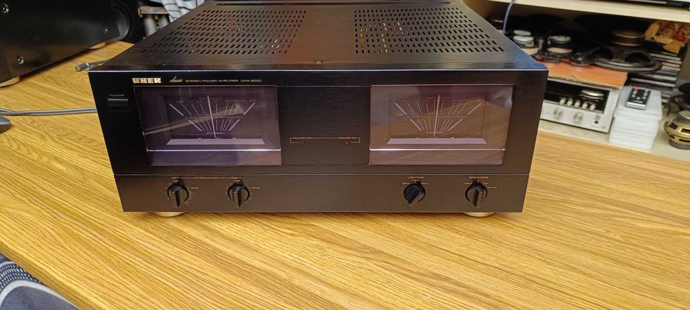 Кінцевий підсилювач- Uher UMA-2000  (8 Ом: 2x 260 Вт)