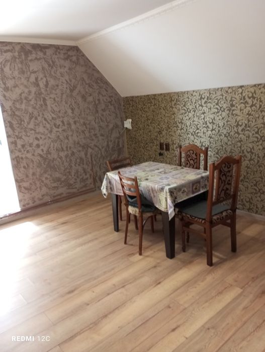 "Біля річки" Кваси