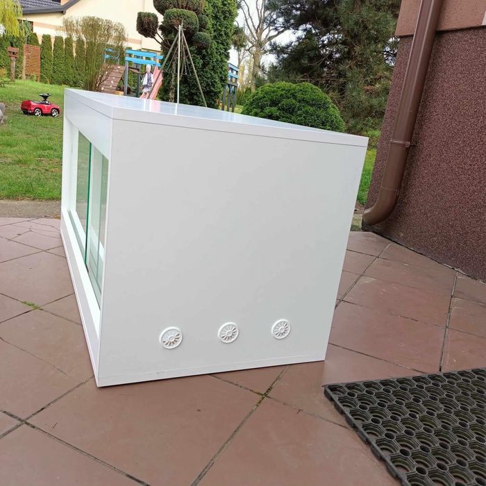 Terrarium dla jeża z akcesoriami