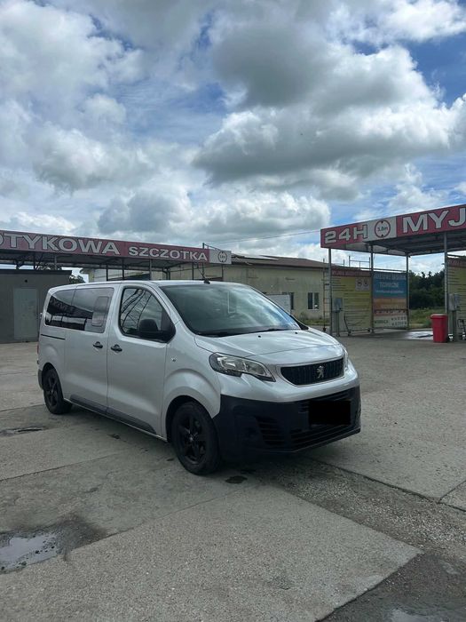 Peugeot Expert  Traveller 9 os.