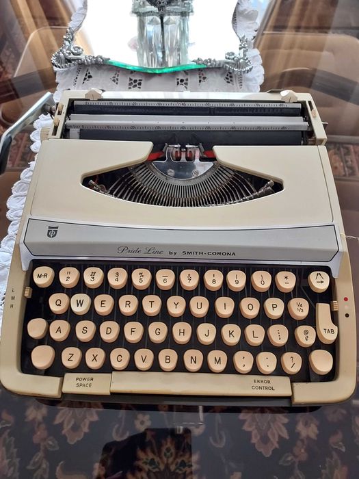 Máquina de Escrever  Pride Line by SMITH-CORONA
