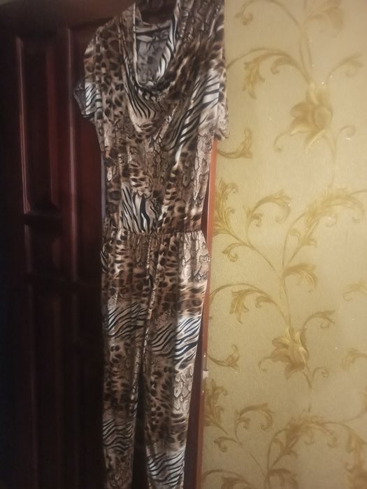 Комбинезон очень красивый