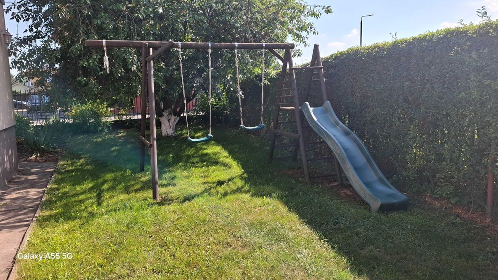 Plac zabaw zjeżdżalnia plus 2 bujawki