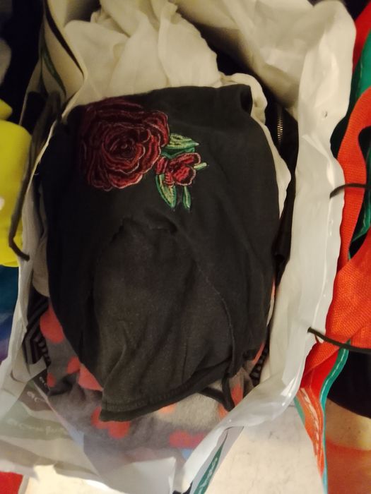Dou Roupa de mulher tamanho S