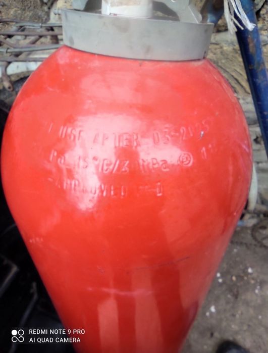 Продам 2 метановских баллона для машины.(ЧИТАЙТЕ ВНИМАТЕЛЬНО ОПИСАНИЕ)